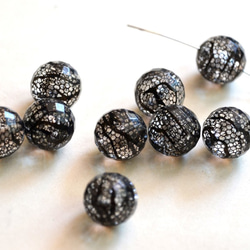 ◆送料無料◆black lace beads ブラックカラー レース模様 アクリルビーズ 1枚目の画像