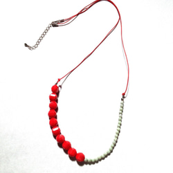 kさま専用✳レディな赤いネックレス 3枚目の画像