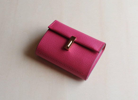 <高級革>フランスレザー使用コンパクト財布（ピンク） 1枚目の画像