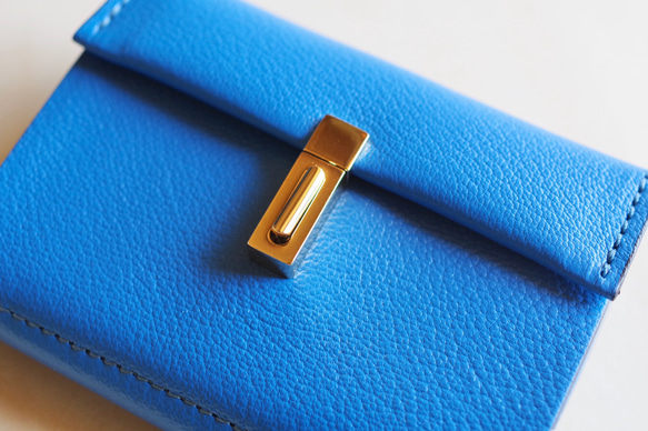 <高級革>フランスレザー使用コンパクト財布(ライトブルー) 9枚目の画像