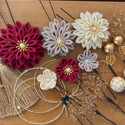 つまみ細工　ヘア飾り　ワインカラー　卒業式　卒業式髪飾り　袴　水引き　成人式用髪飾り　和装　結婚式　ヘアアクセ　色打掛 10枚目の画像