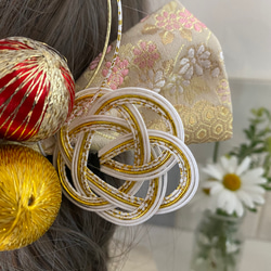 髪飾り　和玉飾り　リボン　卒業式　卒業式髪飾り　袴　水引き　成人式用髪飾り　和装　結婚式　ヘアアクセ　色打掛　ヘア飾り 2枚目の画像