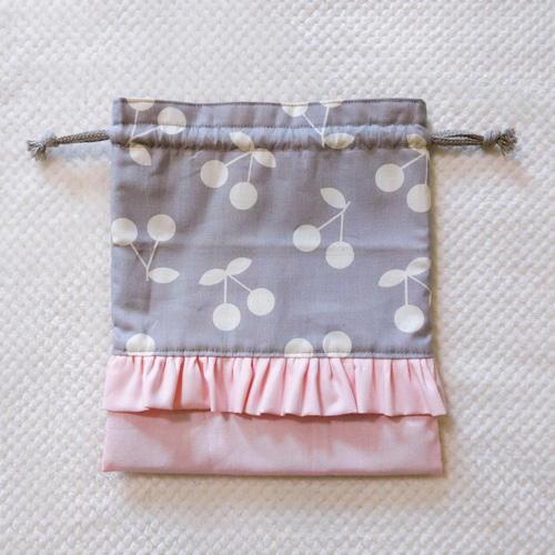 【受注製作】フリル　巾着　コップ袋　チェリー　さくらんぼ 受注製作】フリル巾着コップ袋チェリーさくらんぼ