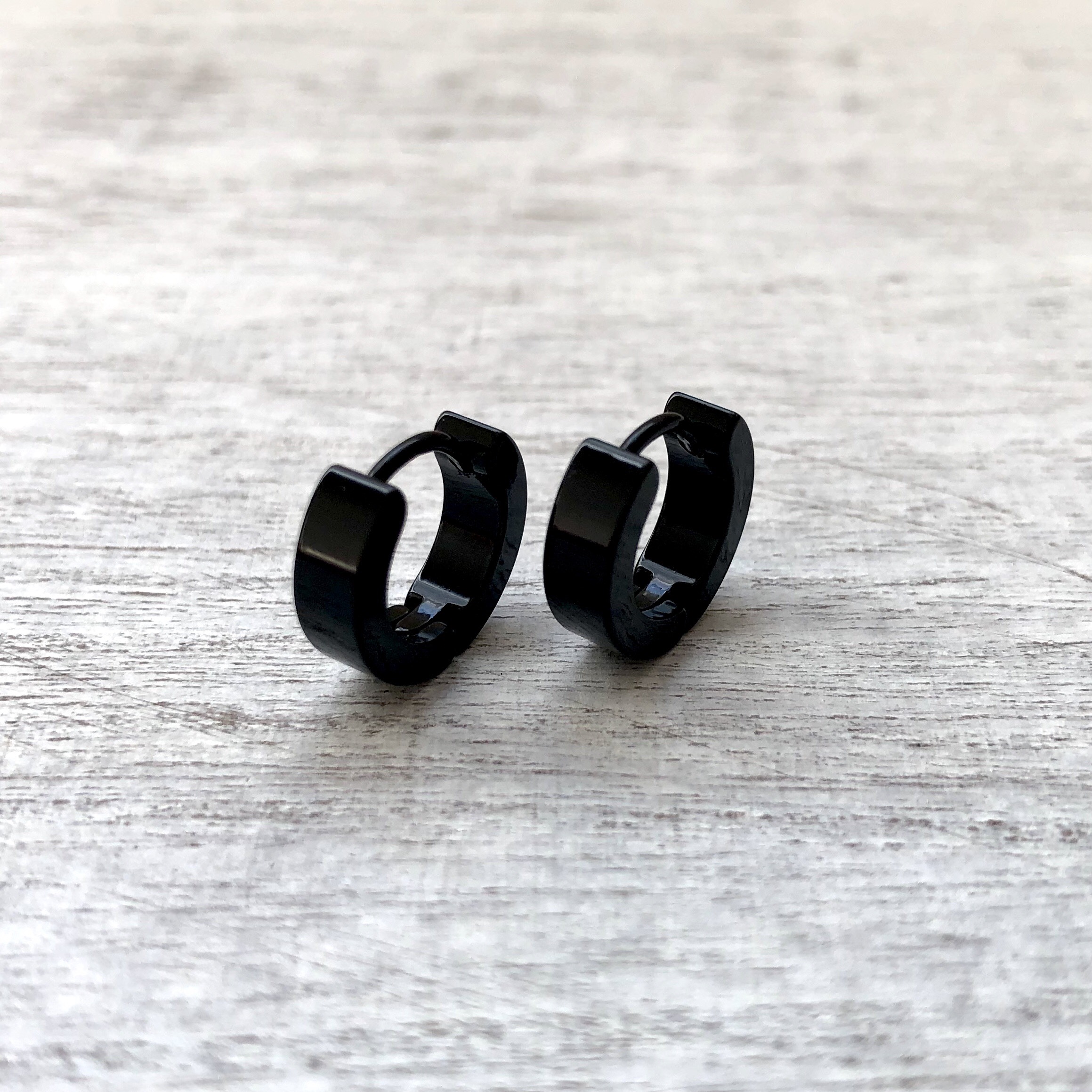 ツイスト フープピアス 刻印 S 刻印あり 様　フープ ピアス CLAIRE