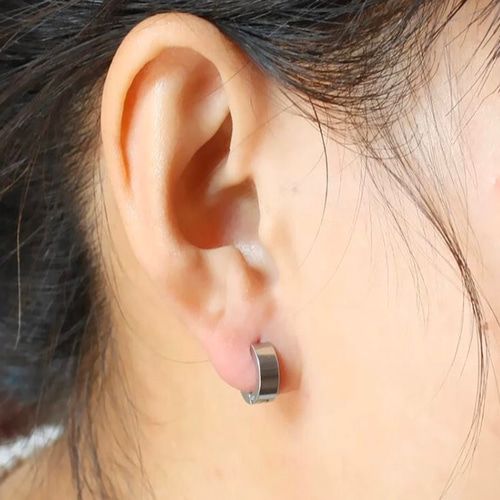 アレルギー対応！刻印出来ます ステンレス製 フープピアス 黒 ブラック