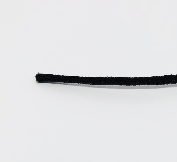 【SALE】日本製 5m ふわふわマスク専用ゴム 黒 耳に優しいカバーリング丸タイプ マスクゴム黒 2.5mm幅 4枚目の画像