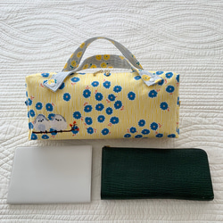 シマエナガ刺繍の横長バッグ　バッグインバッグ　メイク・コスメポーチ　BOXポーチ　刺繍　バッグ 5枚目の画像