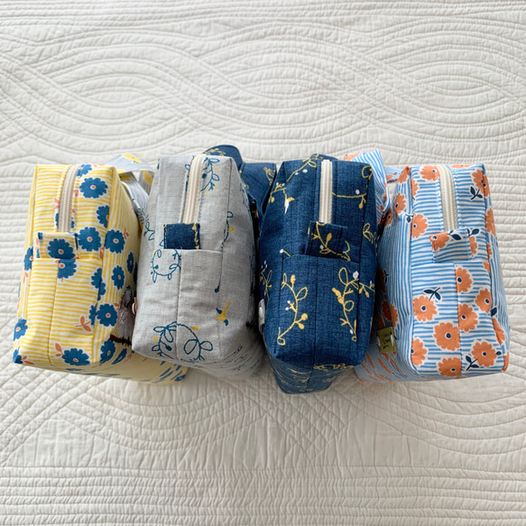 シマエナガ刺繍の横長バッグ　バッグインバッグ　メイク・コスメポーチ　BOXポーチ　刺繍　バッグ 6枚目の画像