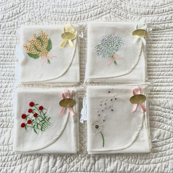 お花刺繍のフキン　引っ越しご挨拶　新生活　ミモザ　かすみ草　たんぽぽ　千日紅 9枚目の画像