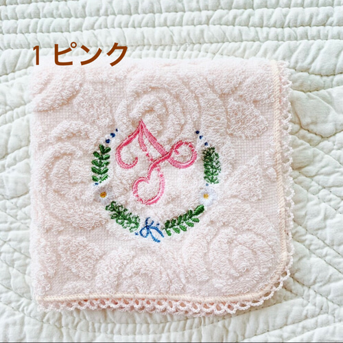イニシャル刺繍 お花リース刺繍 ハンカチ プレゼント 手帕・手巾