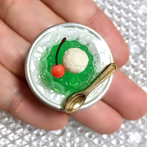 ミニチュアレトロゼリーのピルケース(小物入れ)♡スイーツデコ ミニチュアレトロゼリーのピルケース(小物入れ)♡スイーツデコ