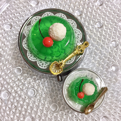 ♡レア♡　フランスアンティーク　ペンダント　ミニチュア　小さなパース　ピルケース ♡レア♡ フランスアンティーク ペンダント ミニチュア 小さな