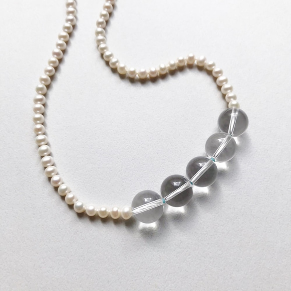 オーダー制作受付中！knot pearl & quartz necklace~polka dots~ 2枚目の画像