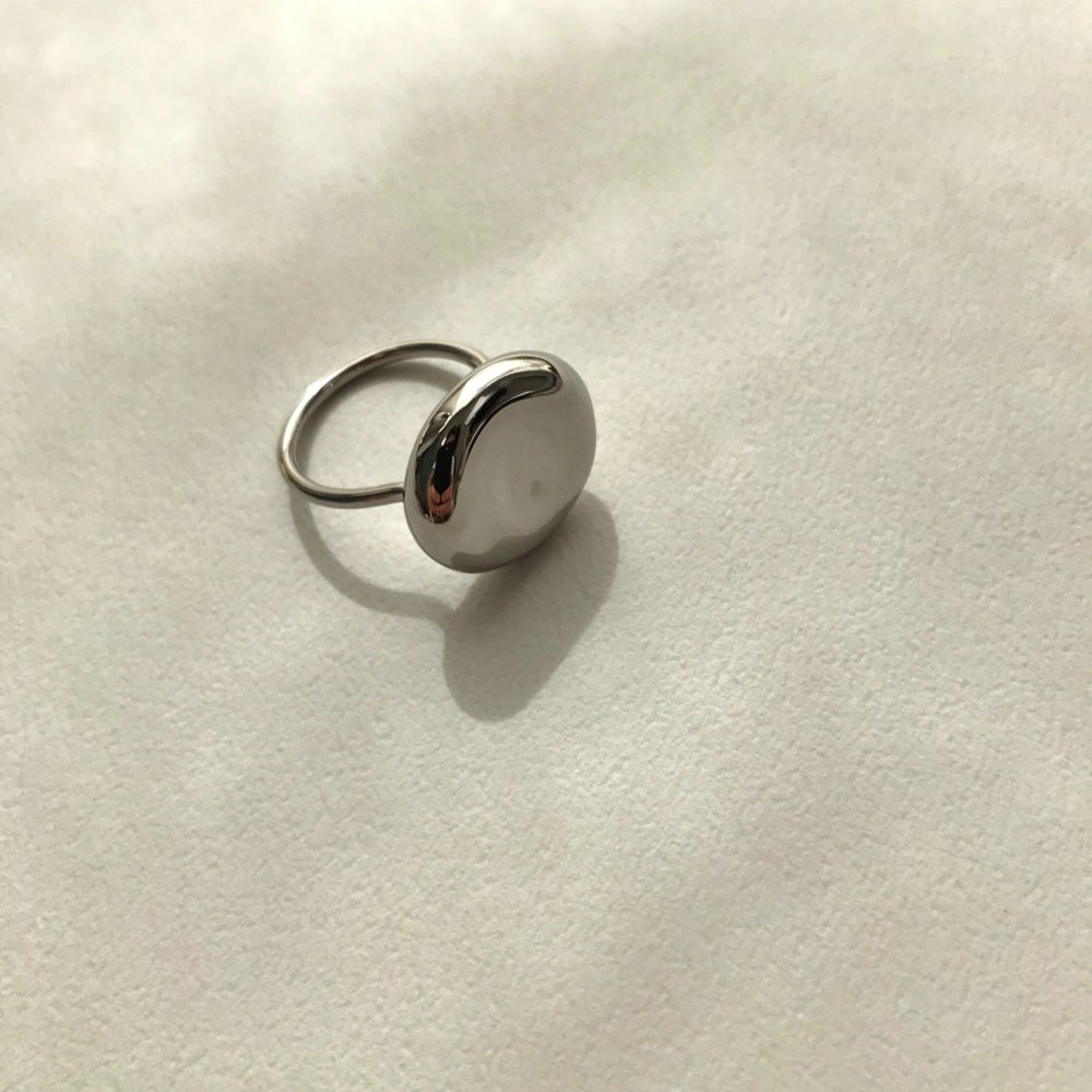白玉のようにぷるんとしたモチーフリンク~shiratama stainless ring~