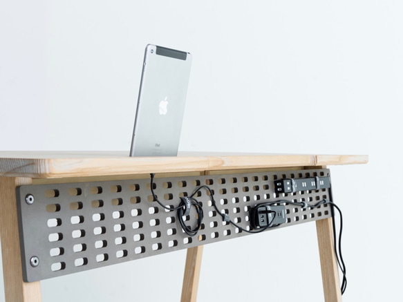 「work talk desk」 リモートワーク向けデスク 国産クルミ 1200x650サイズ+引き出しx２（受注制作） 5枚目の画像