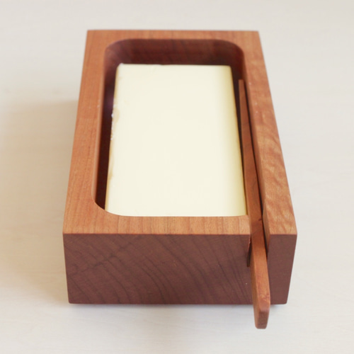 バターケース 木製 山桜　ナイフ付き バター 容器 バター入れ 桜の木のバターケース+桜のバターナイフ（セット） | iichi 日々