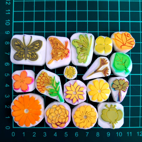 消しゴムはんこ お花のリース 在庫確認お願いします 消しゴムはんこ