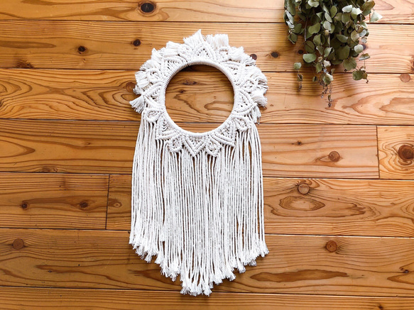 macrame fringe wreath 1枚目の画像