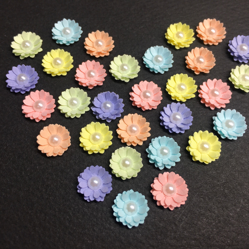 パステルカラーのお花達 1月19日(水)よりWEBショップにて村上隆新作エディションサイン