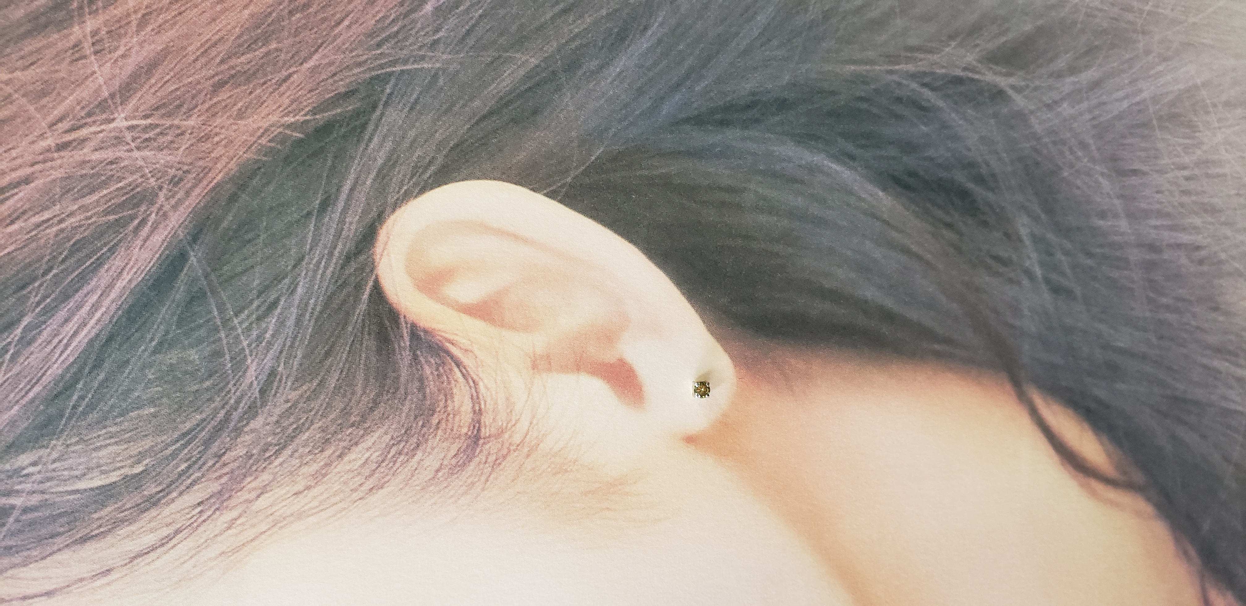 pt900天然うぐいす色ダイヤモンド四本爪ピアス