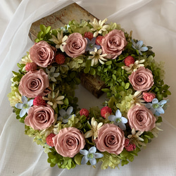 スタイリッシュなピンクのバラリース　ご結婚祝い　記念日　お誕生日プレゼント　玄関リース　インテリア 6枚目の画像