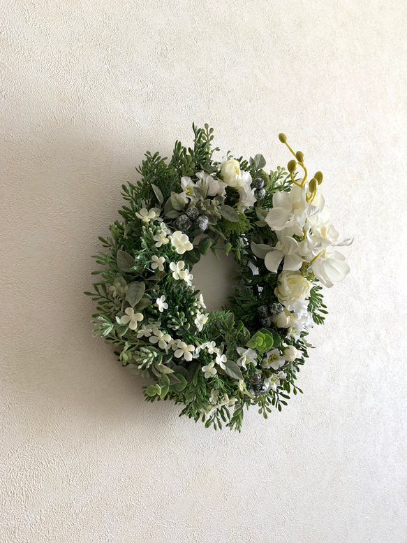 デンファレと白い小花のリース　玄関　ご結婚祝い　記念日　プレゼント　インテリア 3枚目の画像