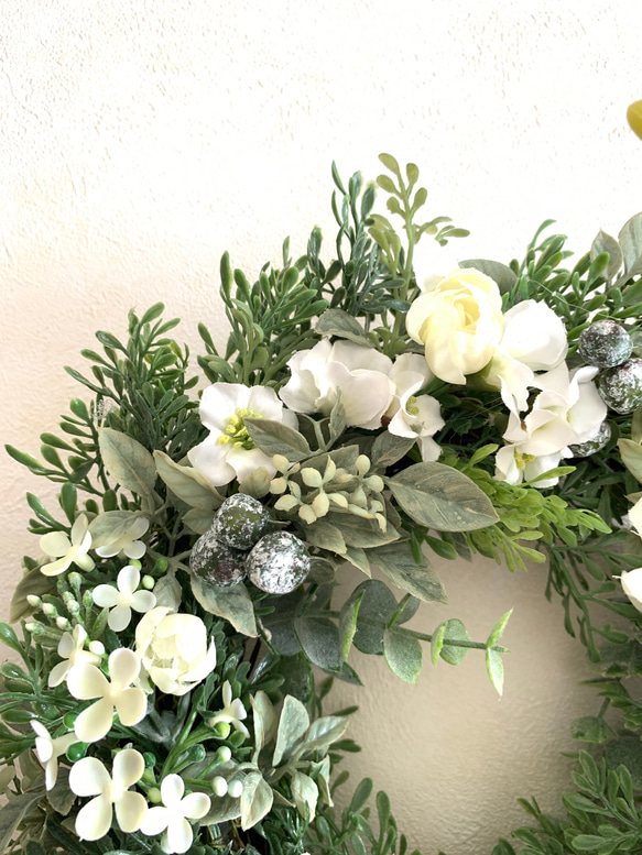 デンファレと白い小花のリース　玄関　ご結婚祝い　記念日　プレゼント　インテリア 6枚目の画像