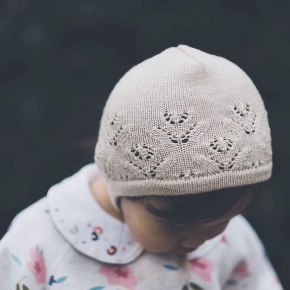 【受注制作】'Flùr' 極細メリノウール ボンネット (ソフトベージュ) ニット帽 ♡ 赤ちゃん帽 ♡ ベビー帽 4枚目の画像