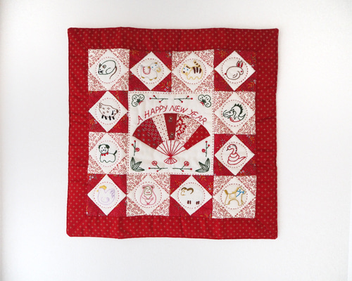 パッチワークタペストリー☆コアラ☆ パッチワークタペストリー☆コアラ☆ LACraftsXstitch - Etsy 日本