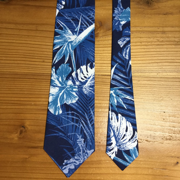 Men's Tie ネクタイ　アロハ柄　ストレチア 2枚目の画像