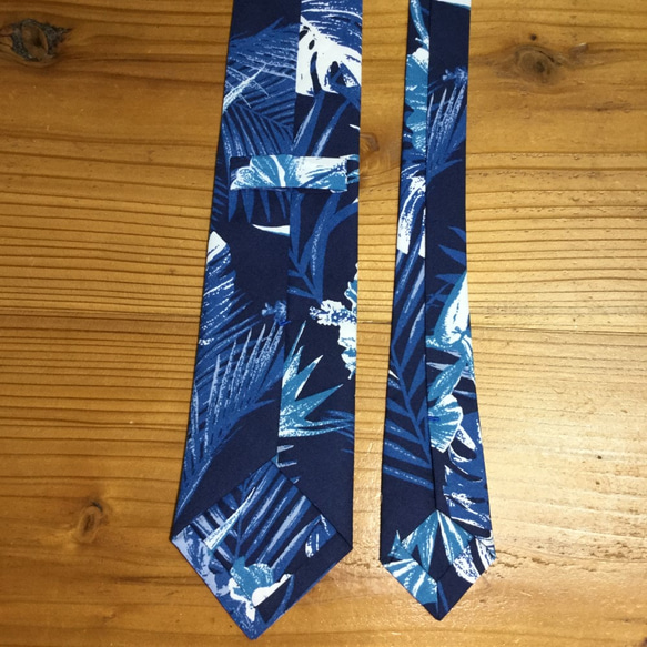 Men's Tie ネクタイ　アロハ柄　ストレチア 3枚目の画像