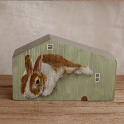 手繪小房子｜家有兔兔｜綠房子灰色屋頂 第1張的照片