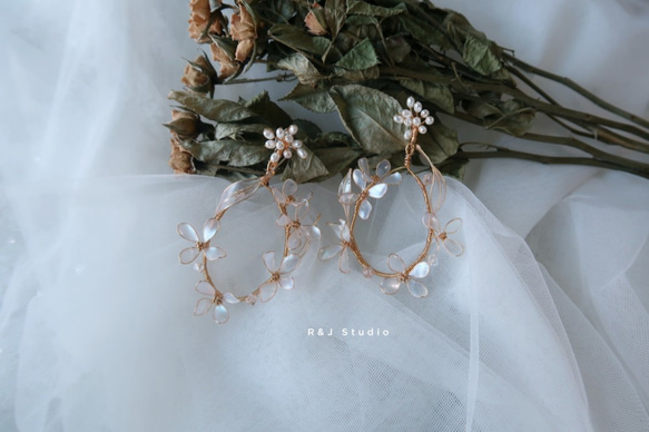 花環-耳環 手作水晶花樹脂飾品 新娘頭飾/伴娘配飾 第2張的照片
