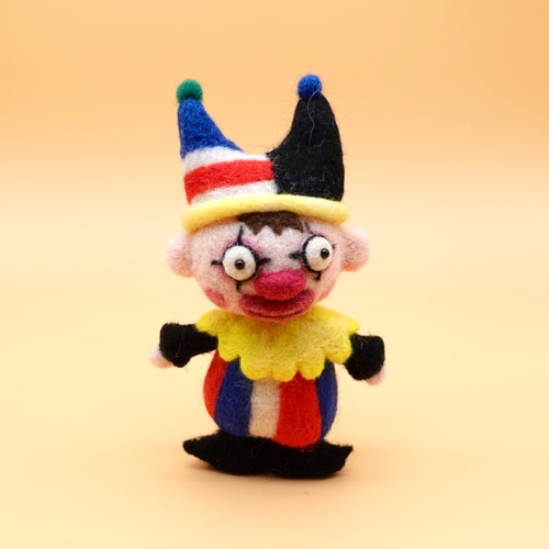 羊毛フェルト トリコロール ピエロ君 羊毛フェルト Howakero（ほ