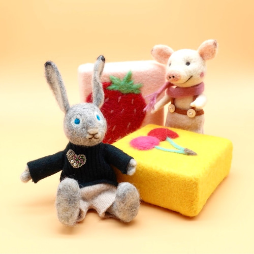 羊毛フェルト ぶたさん（大） 羊毛フェルト Howakero（ほわケロ） 通販