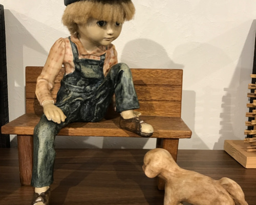 お値下げ‼️創作粘土人形・椅子に座る少女 お値下げ‼️創作粘土人形・