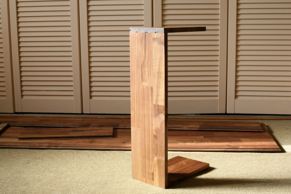 ウォールナット　無垢材　の　コーヒー　ソファー　テーブル　サイドテーブル