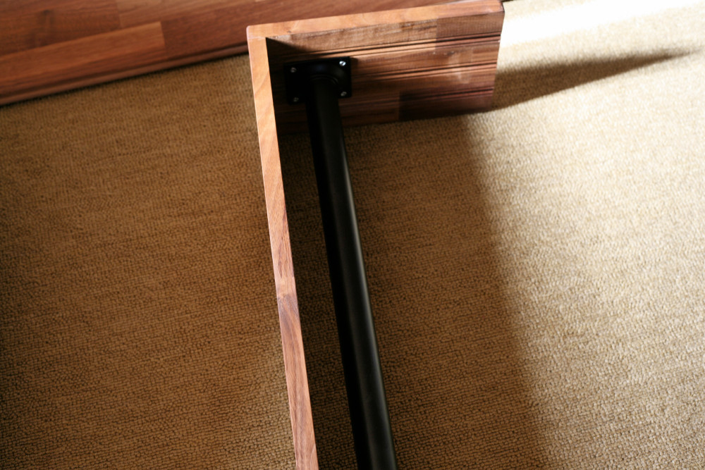 ウォールナット　無垢材　の　コーヒー　ソファー　テーブル　サイドテーブル