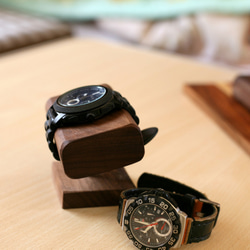 天然無垢材 ウォールナット 腕時計スタンド　ウォッチスタンド  シングル用 4枚目の画像