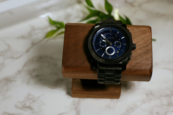 天然無垢材 ウォールナット 腕時計スタンド　ウォッチスタンド  シングル用 5枚目の画像