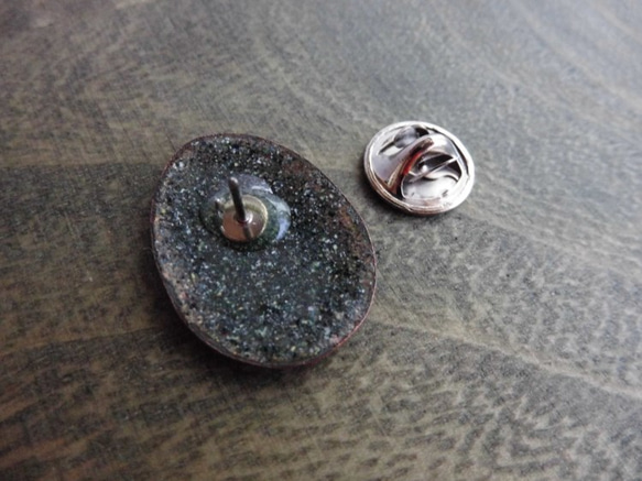 Egg brooch pin (Type:copper) 2枚目の画像