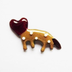 //七宝焼き//Love beast brooch pin. 1枚目の画像