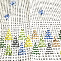 クリスマスランチョンマット もみの木刺繍 ２点セット 5枚目の画像