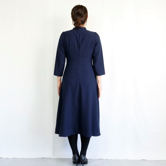 『授乳服』通年着用できるジョーゼット プリーツボウタイリボンワンピ 紺【Ｍ】フォーマル結婚式 KMC-J 073658 10枚目の画像