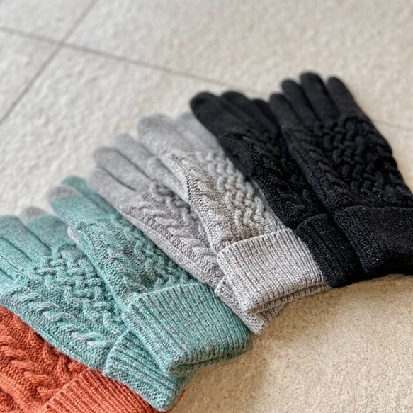 極暖♡総裏フリースだから指先まであったか！！メリノウール手袋レディース ケーブル編み KMC-111 201667 2枚目の画像