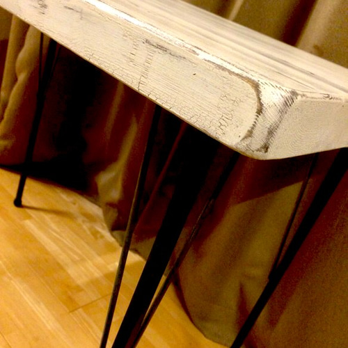 ナチュラルウッドのアイアンレッグテーブル エイジング塗装 アイアン