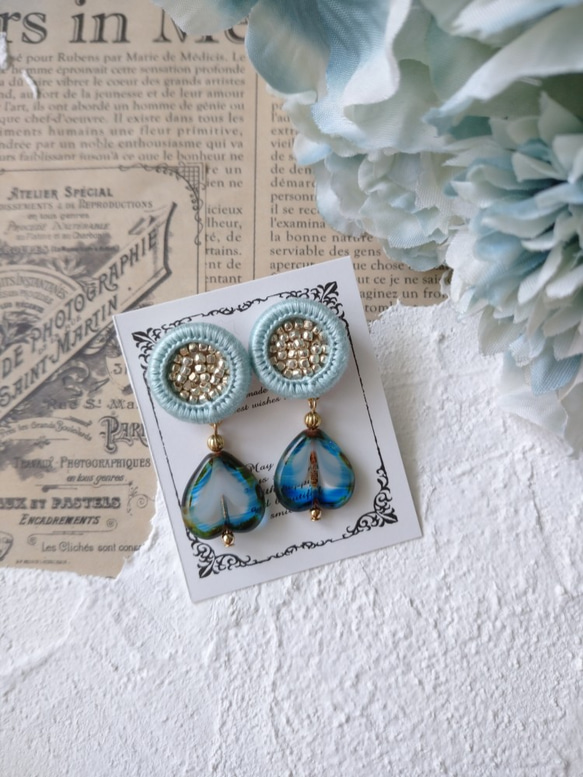 再販1点のみ No.632 ドイツビーズのハンドメイドピアス イヤリング