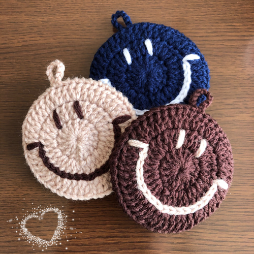 Handmade アクリルたわし スマイル (アクリルたわし エコたわし Handmade アクリルたわし スマイル (アクリルたわし エコたわし