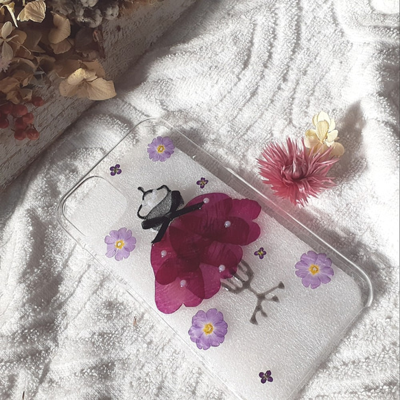 スマホケース　スマホカバー　全機種　iPhone　Android　ドレス　押し花　ドライフラワー　パープル　紫　シック　 2枚目の画像