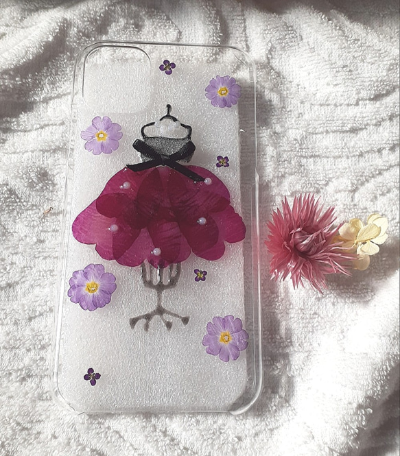 スマホケース　スマホカバー　全機種　iPhone　Android　ドレス　押し花　ドライフラワー　パープル　紫　シック　 3枚目の画像